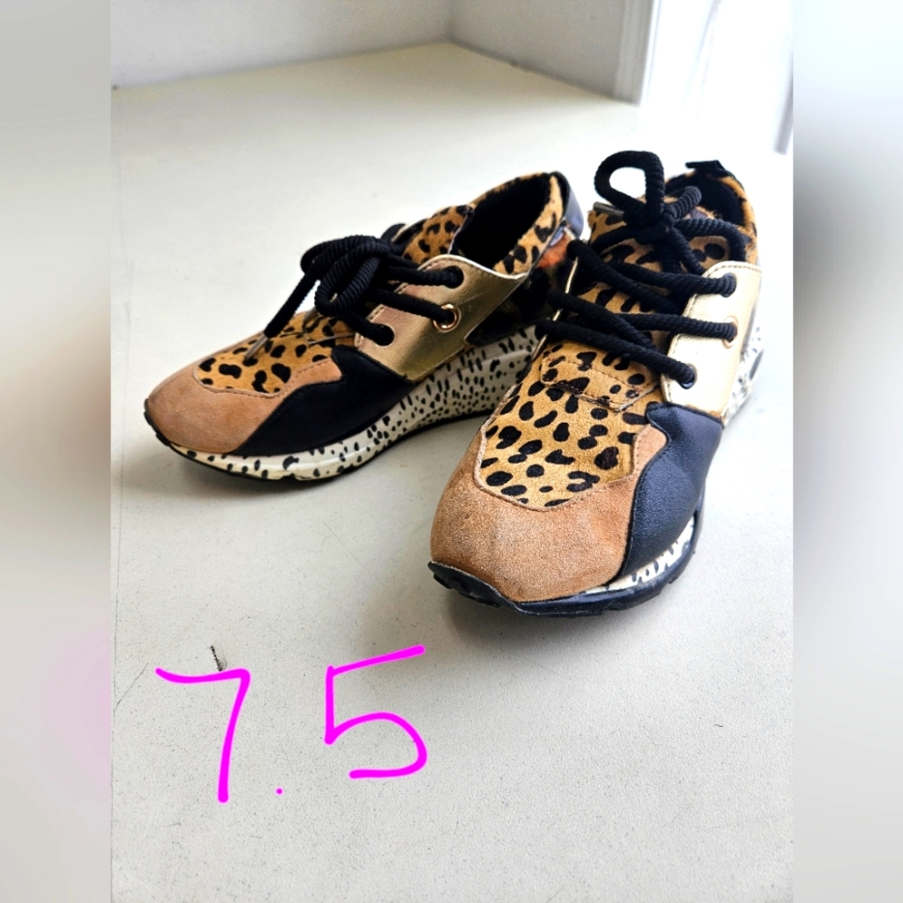 STEVE MADDEN Platform Sneakers
